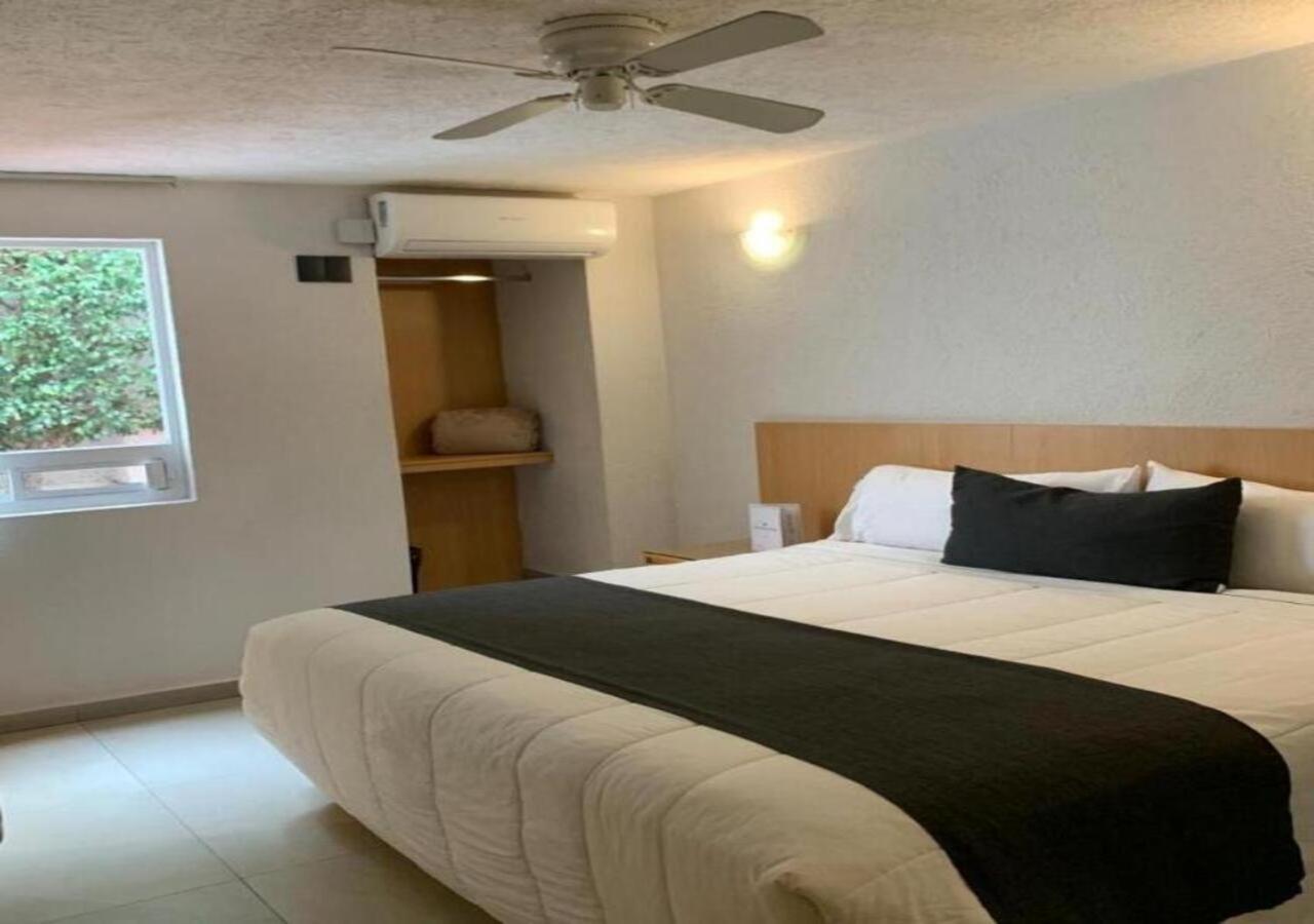 Emperador Centro Y Remodelado 3* Guadalajara